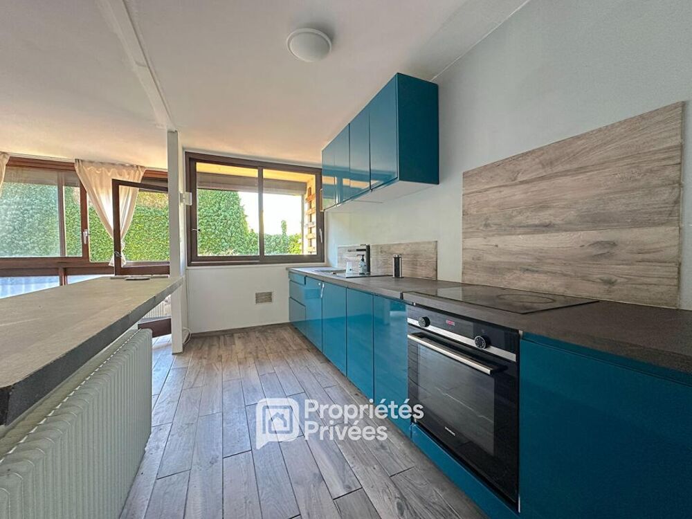 Appartement 4 pièces 79 m2 avec balcon, parking et cave