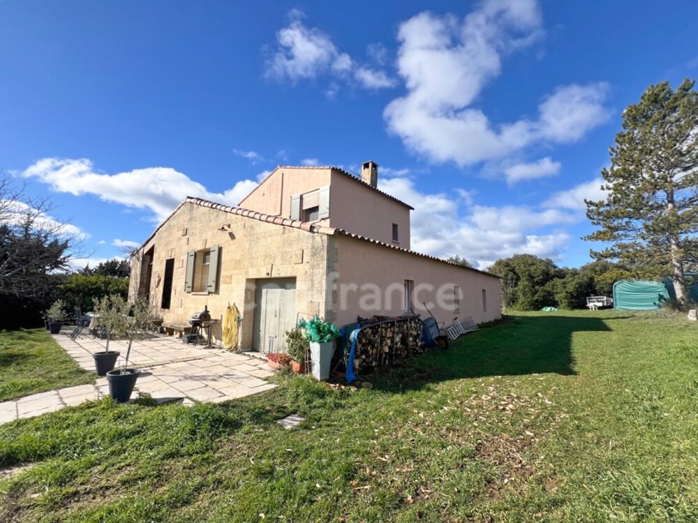 À vendre Villa dException à Reillanne (04110)  120 m², 5 Pièces, 4 Chambres, Piscine 10x5, Terrain Clos 9 000 m², Calme Absolu