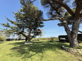  Propriété/château à vendre 9 pièces 182 m²