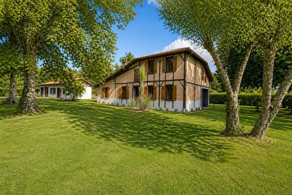 Maison de 6 pièces de 140 m² à Sore