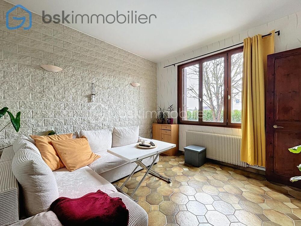 Maison individuelle 4 pièces sur sous-sol total 85m2 secteur Henri Barbusse