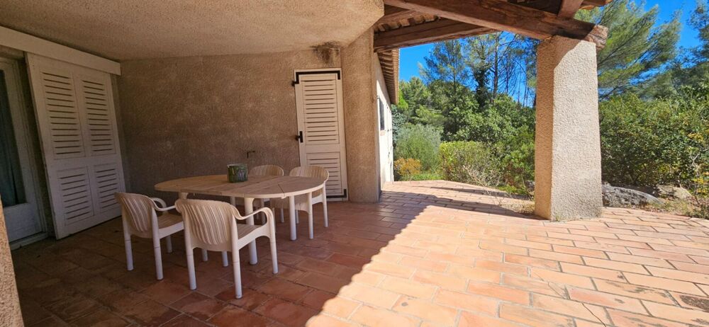  vendre  Maison Le Revest-les-Eaux (83200)