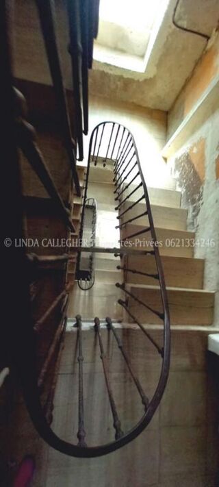  Immeuble � vendre 15 + pi�ces 466 m�