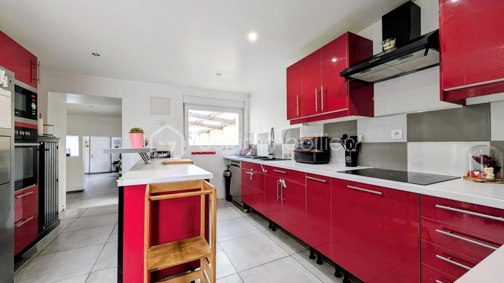 Maison individuelle 160 m² entièrement rénovée  5 chambres  Garage  Jardin Sud