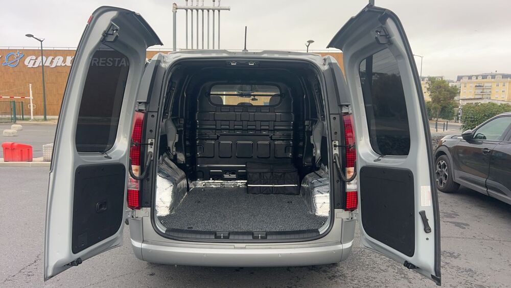 Staria 1.6 T-GDI 215 Hybrid BVA6 Creative - Entretien constructeur 2025 occasion 95700 Roissy En France