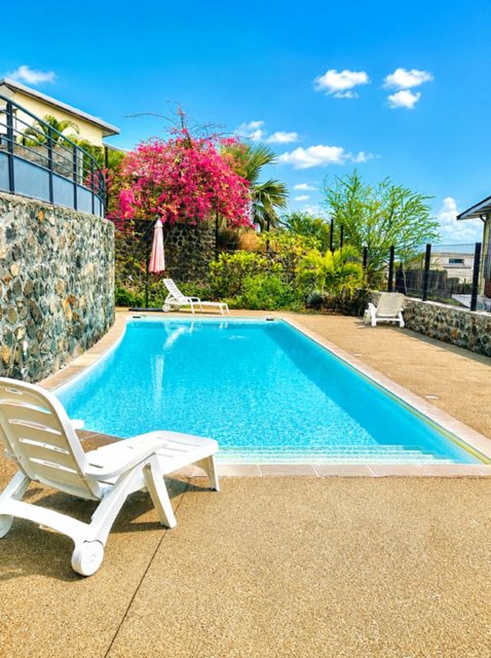 APPARTEMENT EN REZ-DE-JARDIN