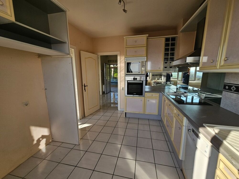 � vendre  Propri�t�/ch�teau P�rignat-l�s-Sarli�ve (63170)