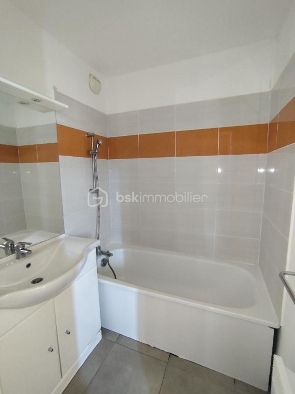 Vente Appartement Appartement une chambre avec balcon et place de parking Lisieux