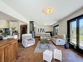  Maison � vendre 10 pi�ces 240 m�