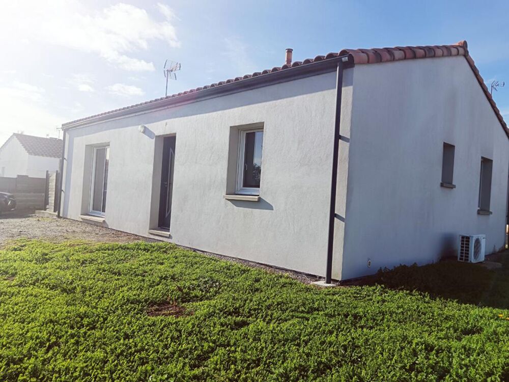 Vente Maison Maison 2 chambres - CHALLANS - 204250  TTC Challans