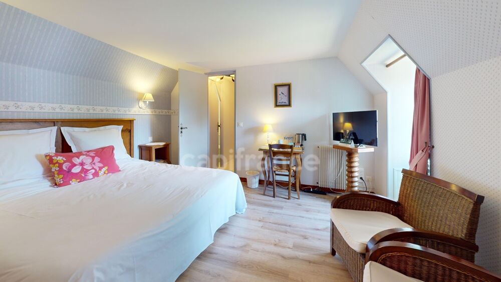 à vendre  Propriété/château Sainte-Cécile (50800)