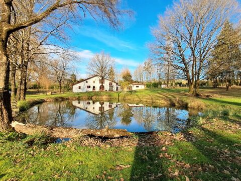   Maison Maison - 10 pi�ce(s) - 360 m�