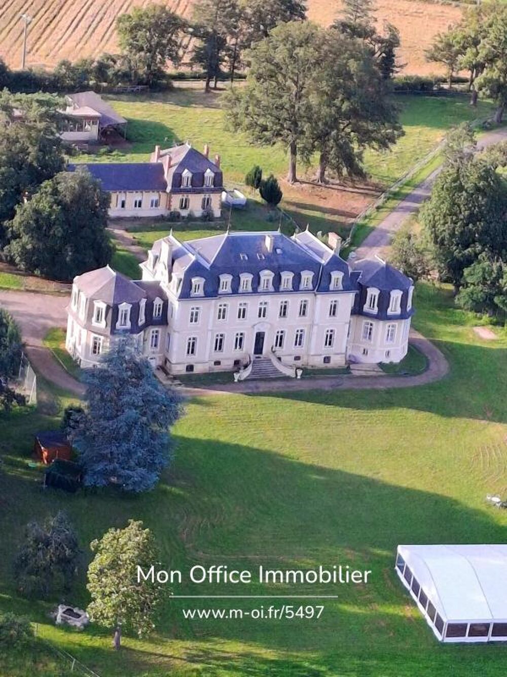 Référence : 6928-MDI. - Un domaine dexception déjà opérationnel en Auvergne