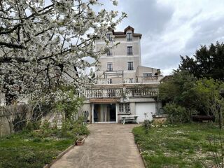  Maison à vendre 12 pièces 311 m²