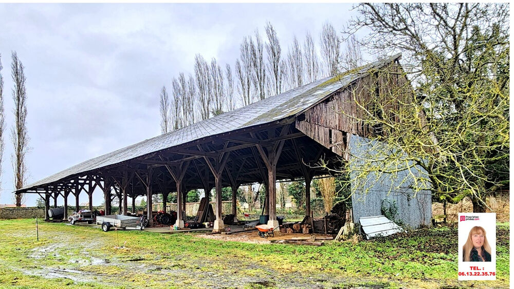 Vente Remise/Grange Grande grange de 600 m2 sur 2.489 m2 de terrain  plat et arboré - Prix : 262.900 Vesly