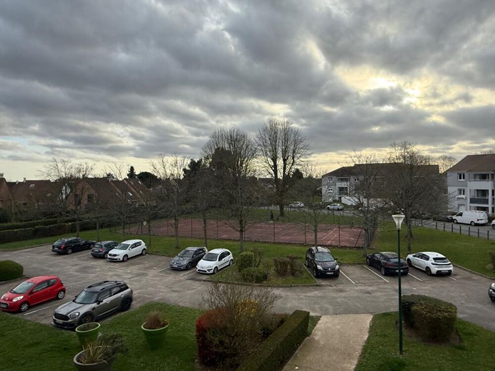 Vente Appartement Bel appartement  T3, 65 m2 avec ascenseur, balcon et tennis dans quartier recherché  - 205 000  - DPE C Bois guillaume