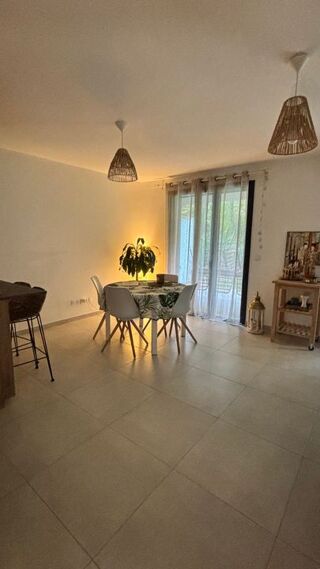  Appartement � louer 4 pi�ces 94 m�