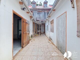  Immeuble � vendre 10 pi�ces 195 m�