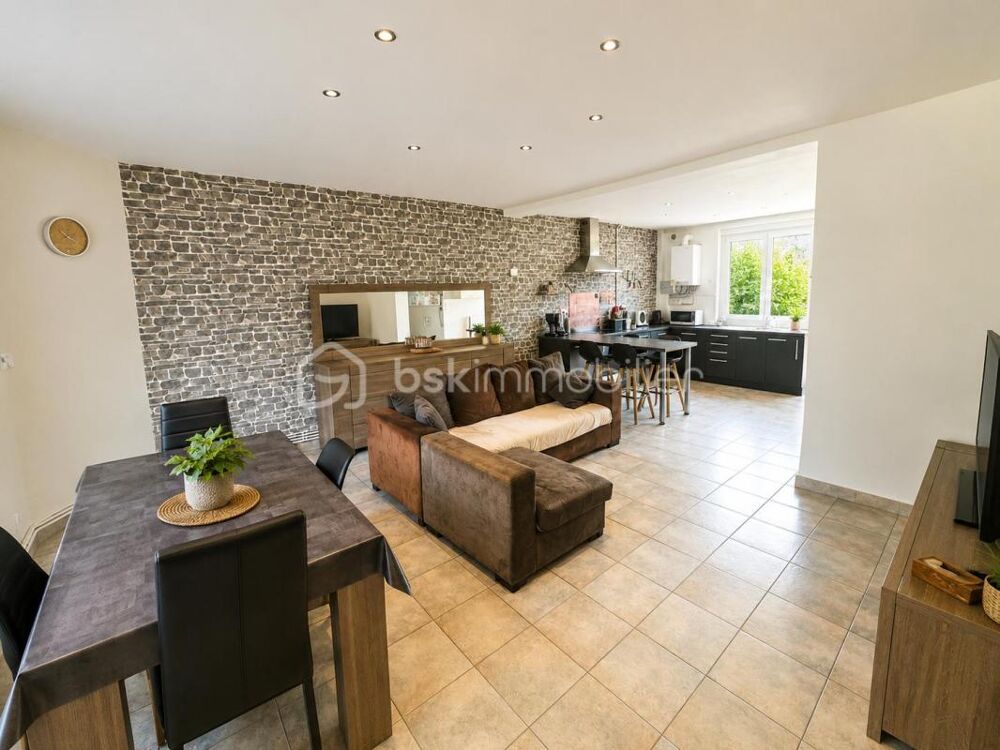 Vente Maison Maison individuelle  4 chambres terrain et dépendances Brebieres