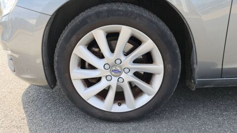 V60 2.0 D3 150 Geartronic 8 Momentum Business 2017 occasion 69008 Lyon