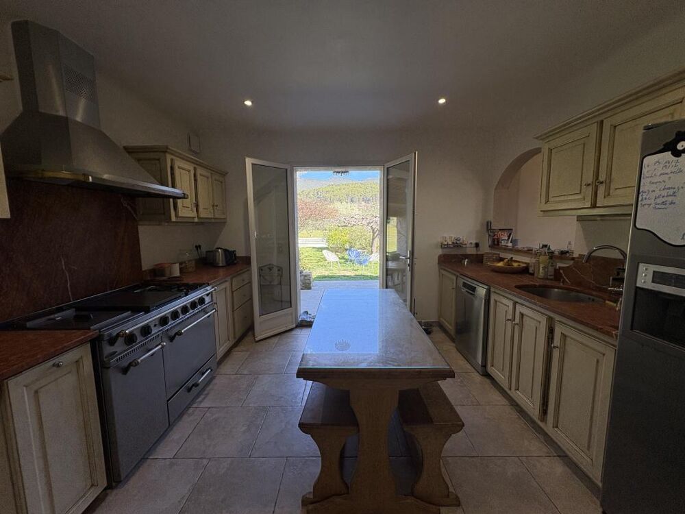 à vendre  Villa Cucuron (84160)