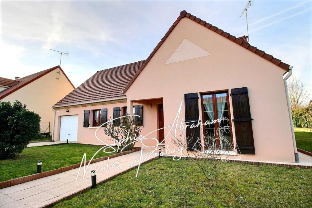 Vente Maison Maison de plain-pied, 4 chambres, garage et jardin Angerville