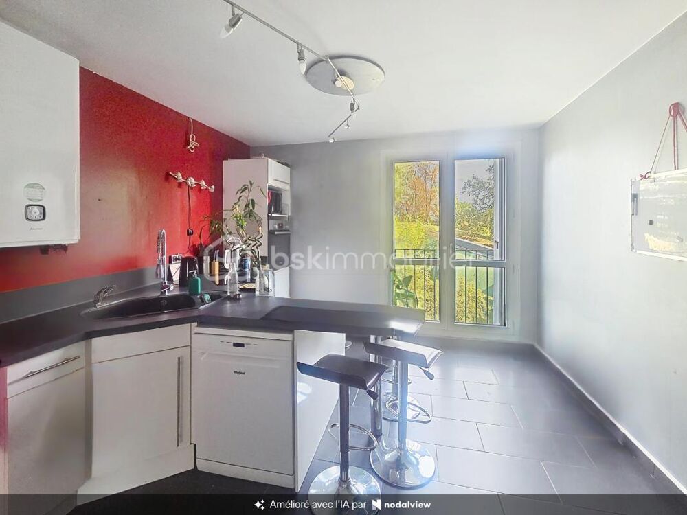 NOISIEL 'La ferme du buisson' APPARTEMENT ENTIÈREMENT RÉNOVÉ  2 CHAMBRES  BOX
