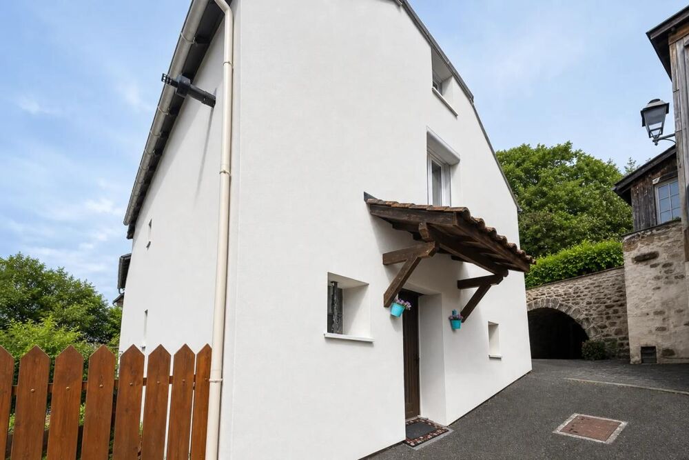 Maison de 2 pièces de 80 m² au Lardin-Saint-Lazare