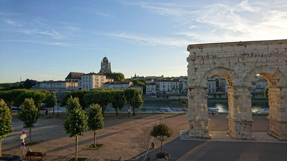 � vendre  Maison Saintes (17100)