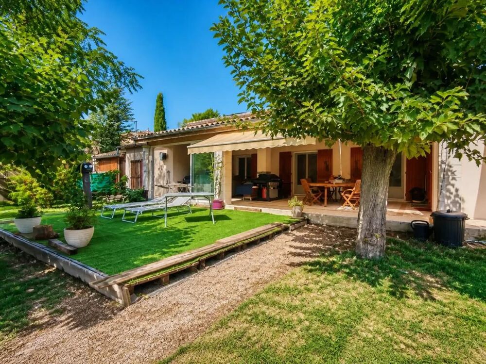 Aubres  Plain-pied de 146 m² avec vue unique