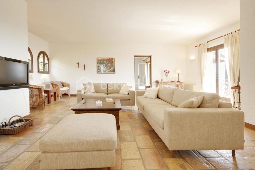 Vente Villa Villa provençale avec vue mer et collines panoramique – Gattières Gattieres