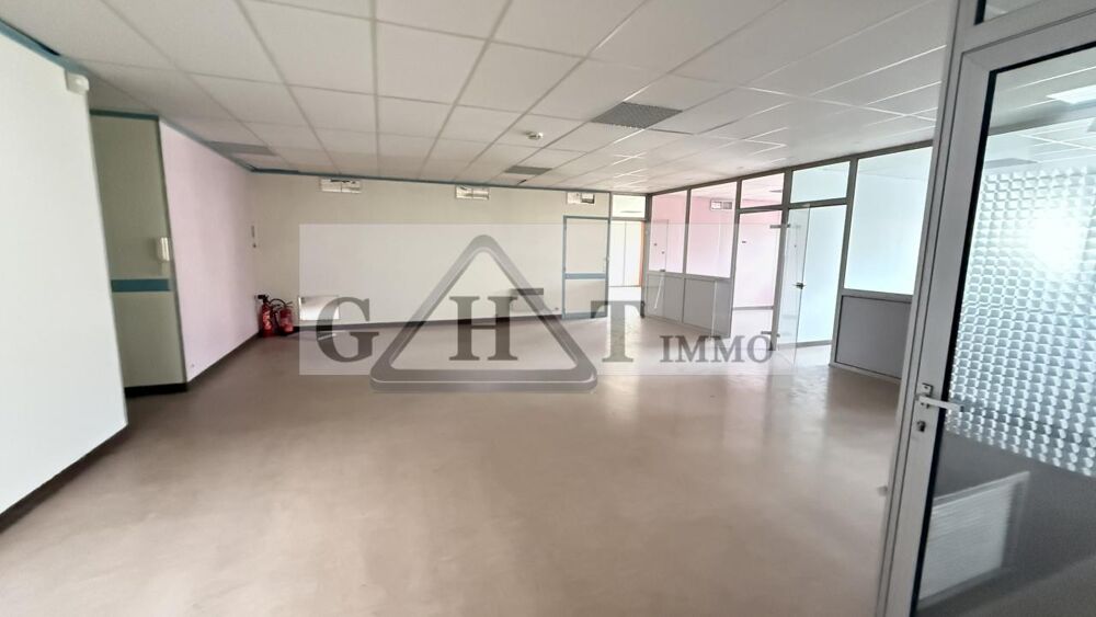   240 M² À VENDRE – MAREUIL-LÈS-MEAUX (77100) 