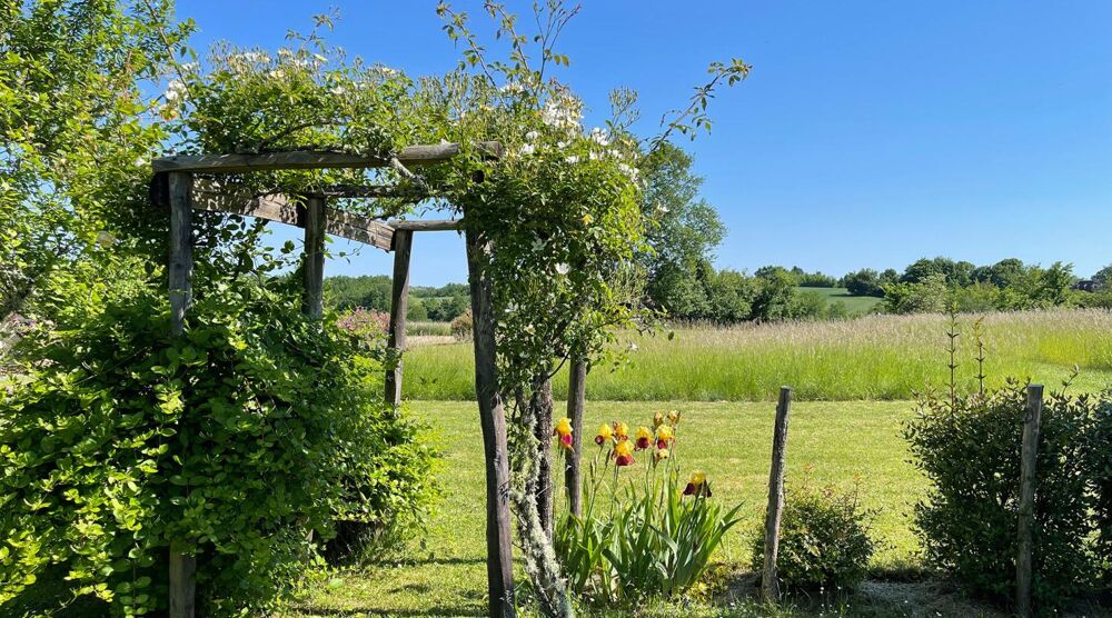 � vendre  Maison Sainte-Alv�re (24510)