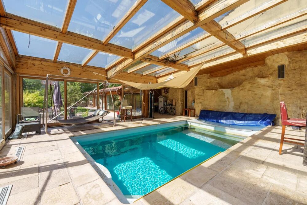 Vente Maison Maison de 10 pièces à Mirecourt Mirecourt