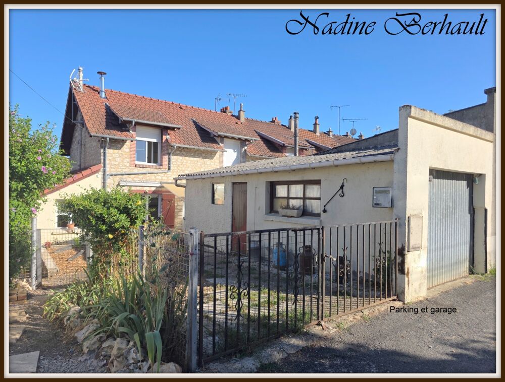 Maison à relooker, 4 pièces,2 chambres, vue sur le Loing en contrebas, Garage, cave, centre ville