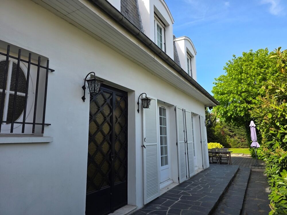 Maison à vendre 9 pièces CHATOU (78)