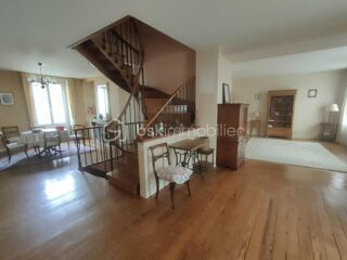  Maison  vendre 6 pices 175 m