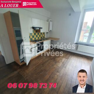 Appartement à louer 4 pièces 93 m²