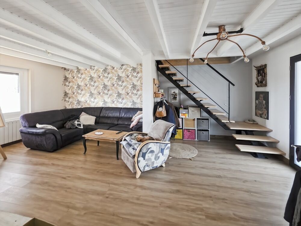 Ferme bressane rénovée à Louhans  14 pièces, 192 m² avec espace indépendant idéal Airbnb (71)