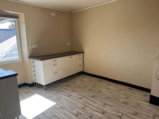  Immeuble à vendre 6 pièces 130 m²