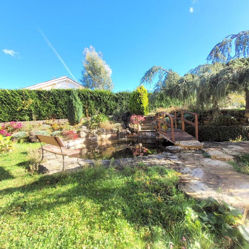 Grande propriété 253 m2 - dépendances aménageables- piscine & espace bien-être