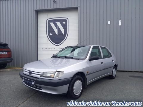 Peugeot 306 1.4i 75 CH Open - 1&egrave;re MAIN