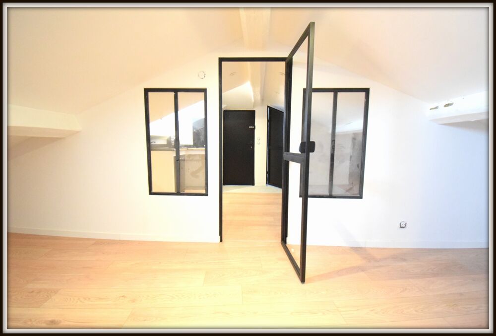 Vente Appartement Appartement à vendre 2 pièces dernier étage Cannes