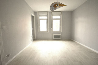  Appartement à louer 2 pièces 46 m²
