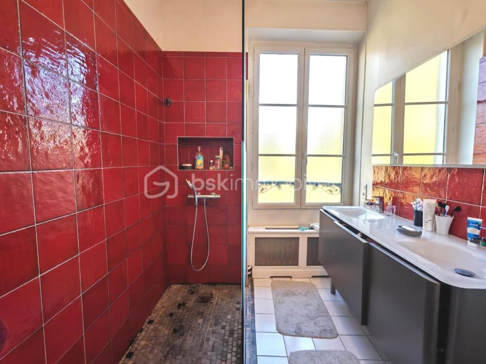 à vendre  Propriété/château Crécy-la-Chapelle (77580)