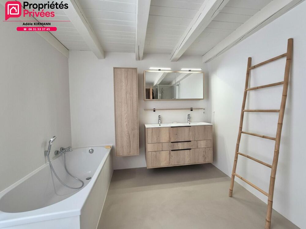 Vente Maison À vendre Collonges 01550 - Maison en pierre rénovée 4 chambres avec jardin et garage Collonges