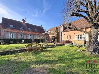  Propriété/château à vendre 9 pièces 352 m²