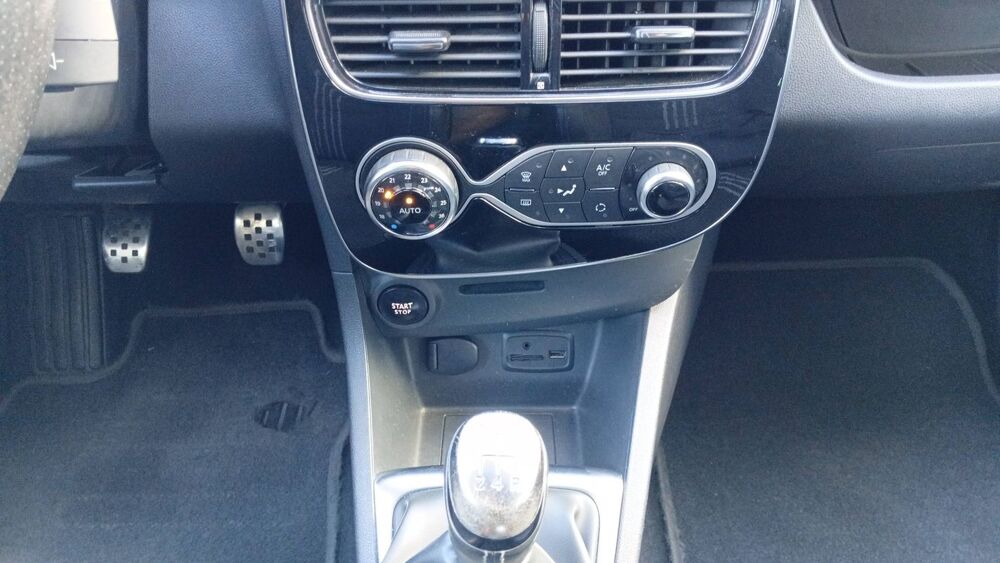Clio 0.9 TCe 90 Intens 2017 occasion 20000 Ajaccio