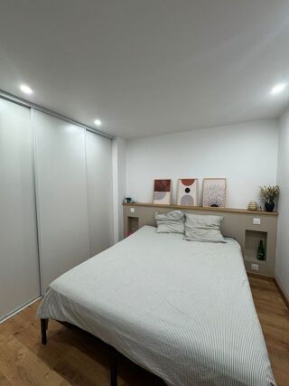  Appartement à louer 2 pièces 57 m²