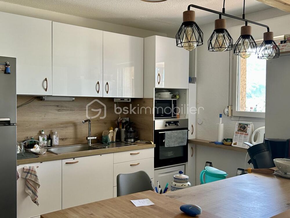 Appartement de 74 m² avec balcon, garage et vue sur le Semnoz